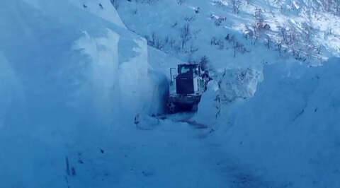 Bingöl'de kar kalınlığı 6 metreyi buldu