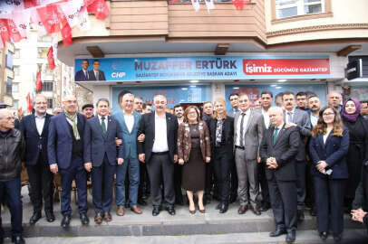 AK Parti’den CHP seçim bürosuna ziyaret